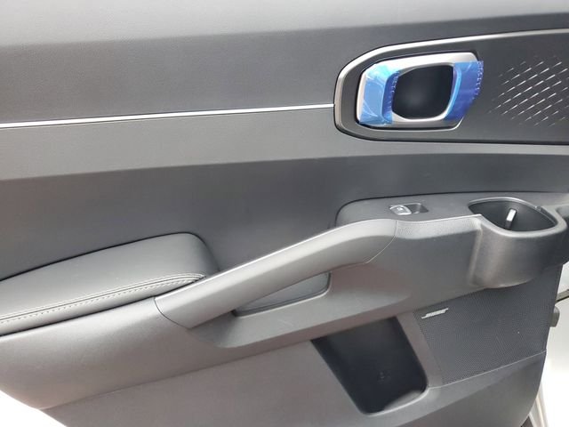 New 2026 Ivory Kia EX image 14