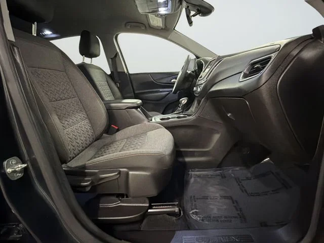 Used 2022 Gray Chevrolet LT image 23