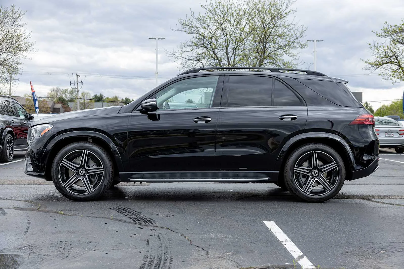 New 2026 Black Mercedes-Benz GLE 450 image 3