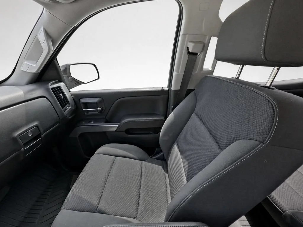 2018 Chevrolet Silverado 1500 LT Z71 - Photo 24