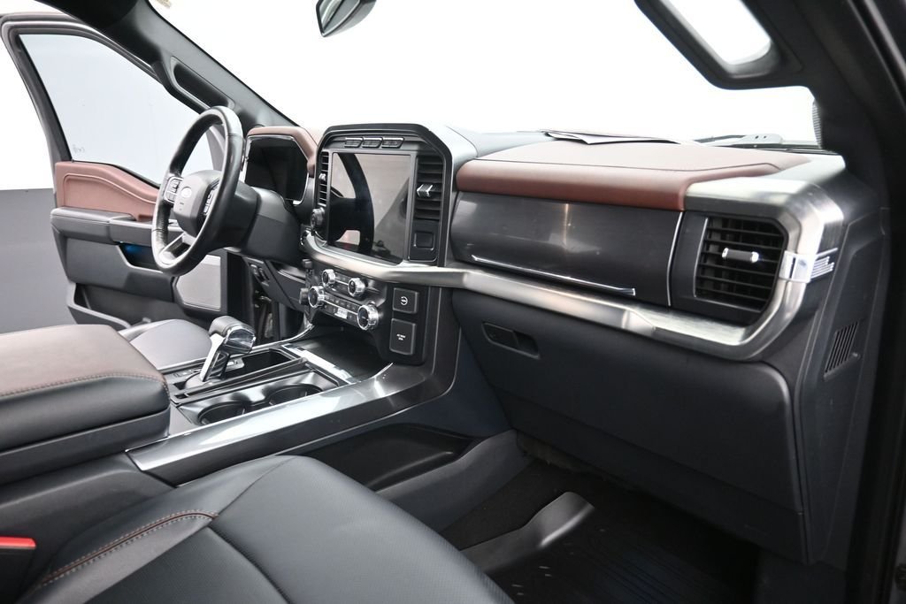 Used 2023 Gray Ford Lariat image 27
