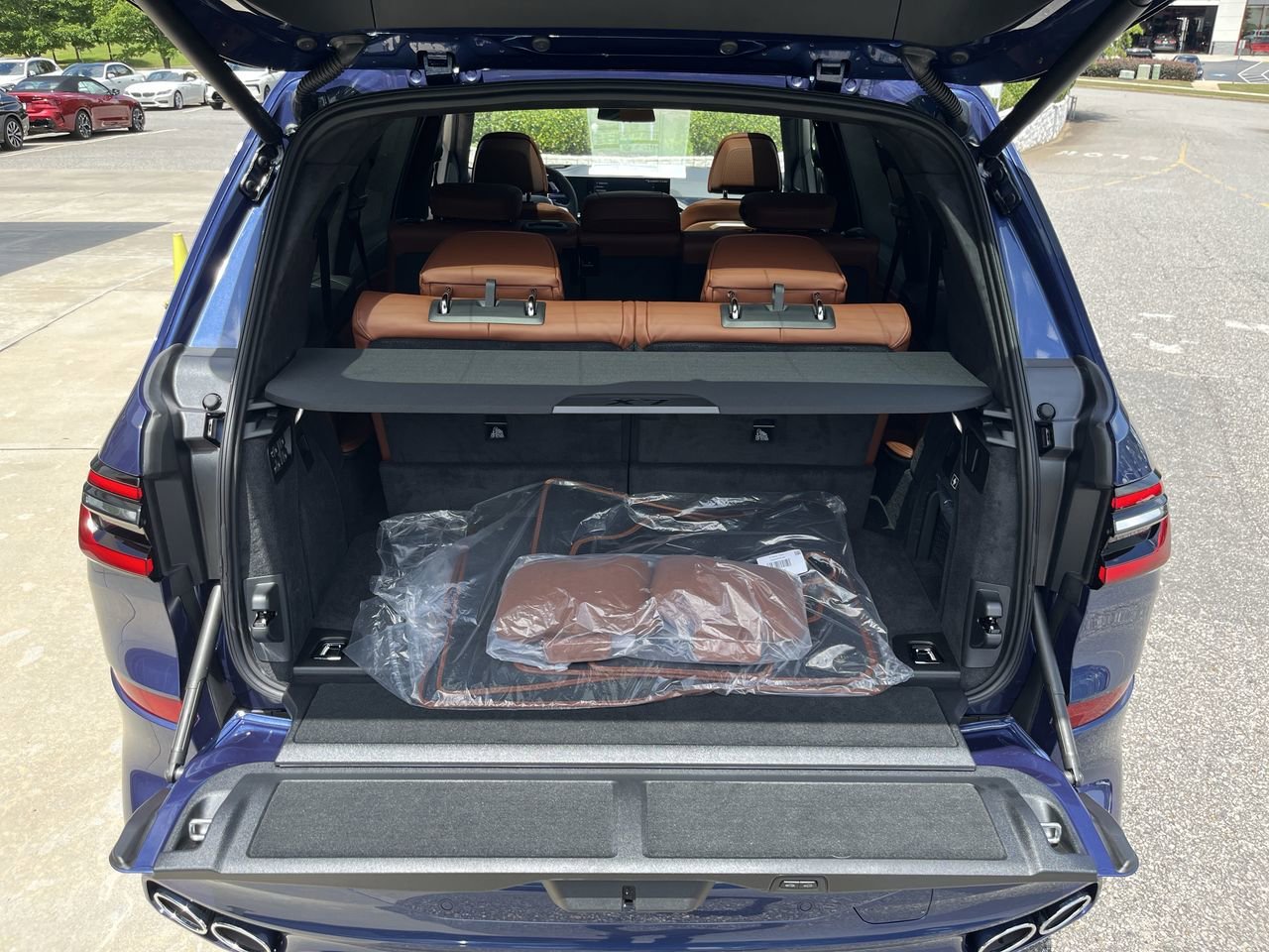New 2026 ALPINA Blue Metallic BMW ALPINA XB7 image 36