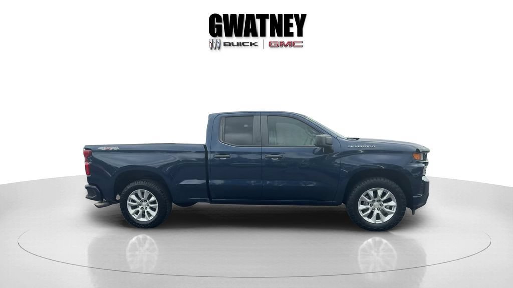 Used 2020 Chevrolet Silverado 1500 Custom with VIN 1GCRYBEHXLZ366834 for sale in Little Rock