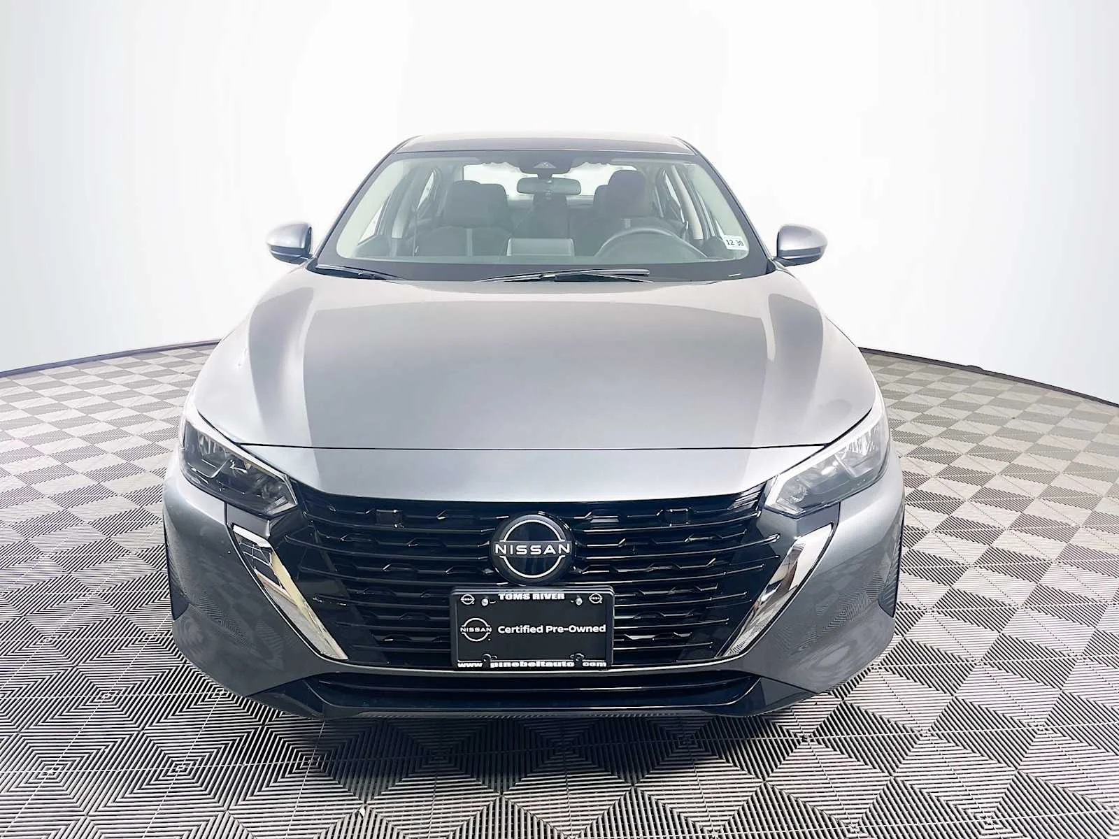 Certified Used 2025 Gun Metallic Nissan SV image 2