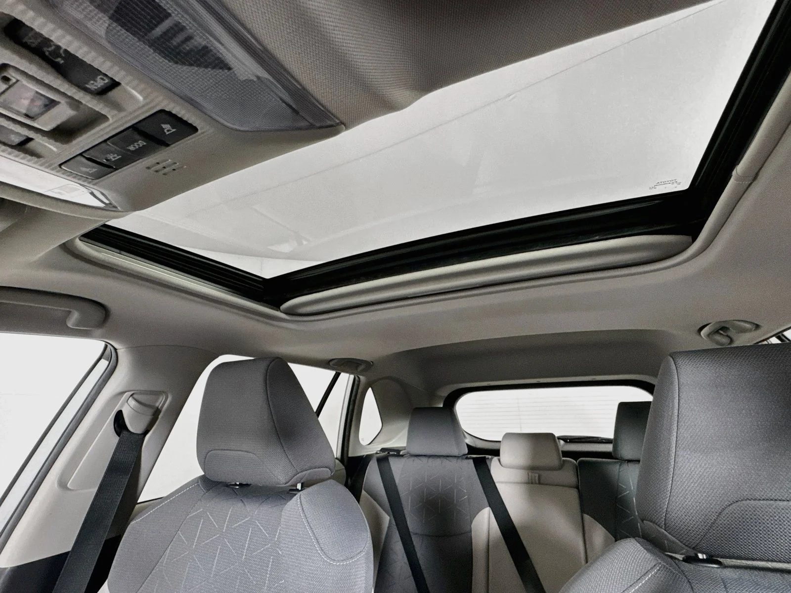 Certified Used 2020 Silver Toyota XLE image 21