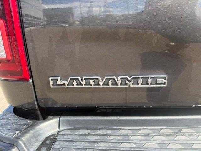 Used 2025 Granite Crystal Clearcoat Metallic Ram Laramie image 15