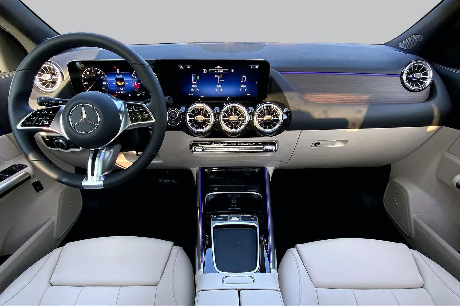 New 2026 Night Black Mercedes-Benz GLA 250 image 5