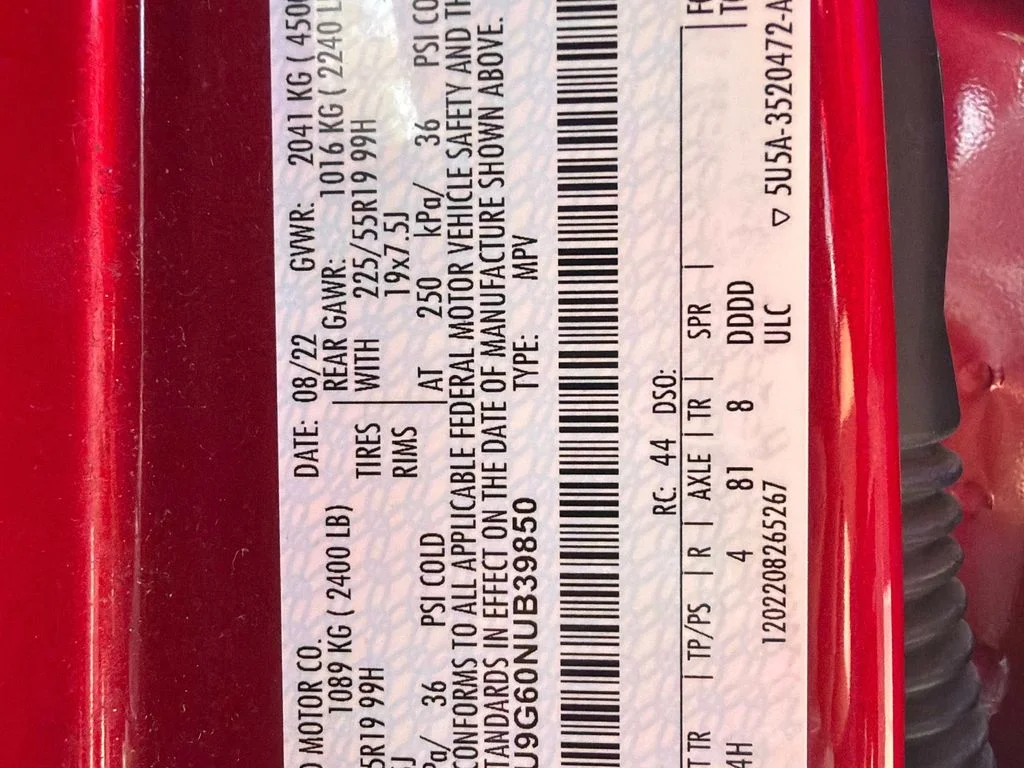 Used 2022 Rapid Red Metallic Tinted Clearcoat Ford SE image 36