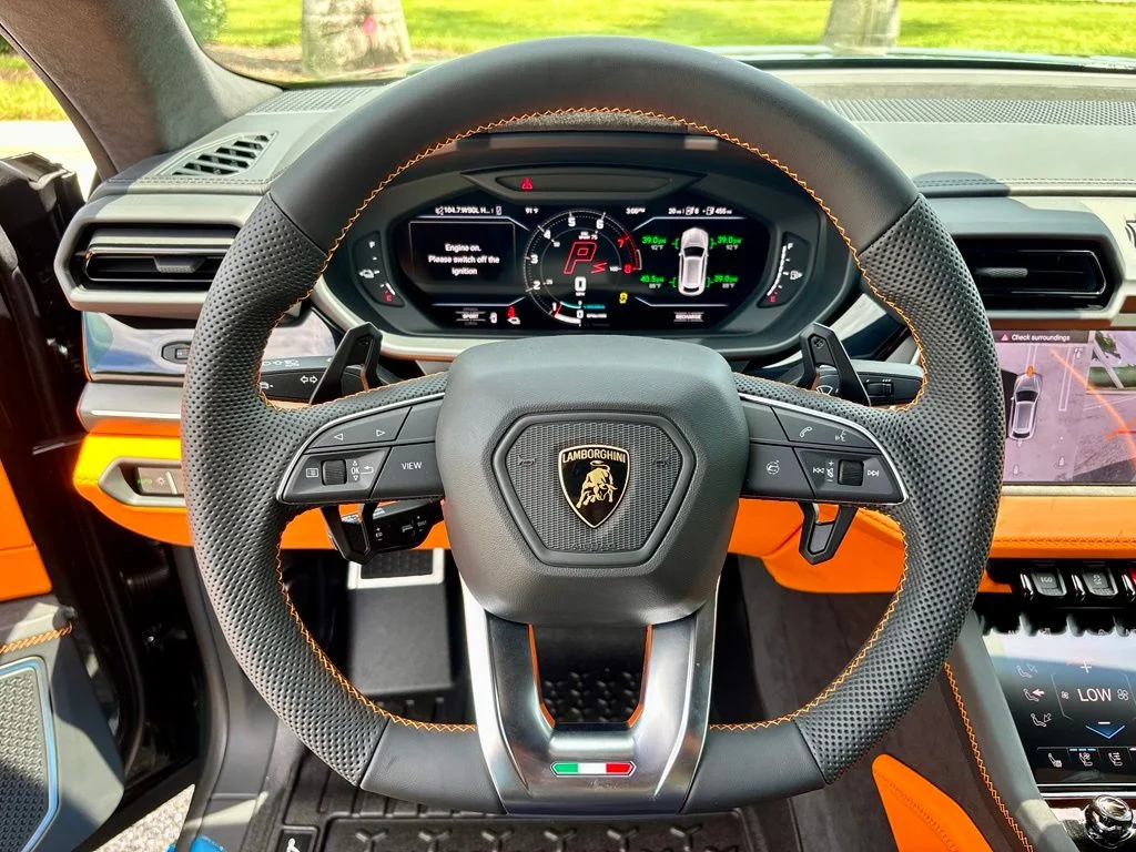 New 2026 Vl/Verde Lares Lamborghini SE image 9