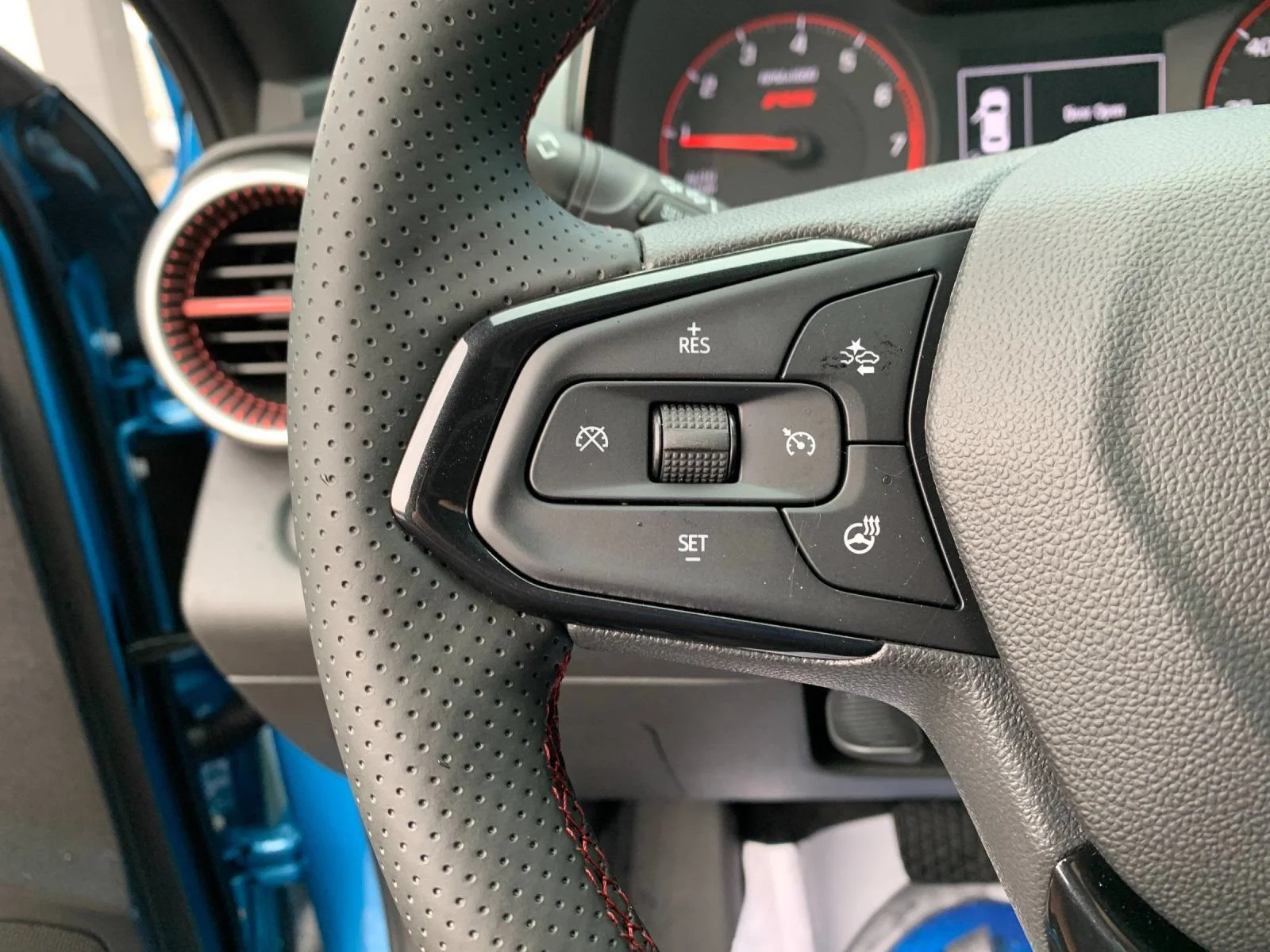2026 Chevrolet Trax RS - Photo 26