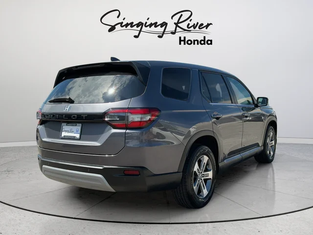 Used 2025  Honda EX-L image 7