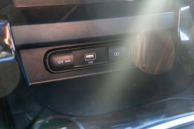 Used 2023 White Kia S image 30