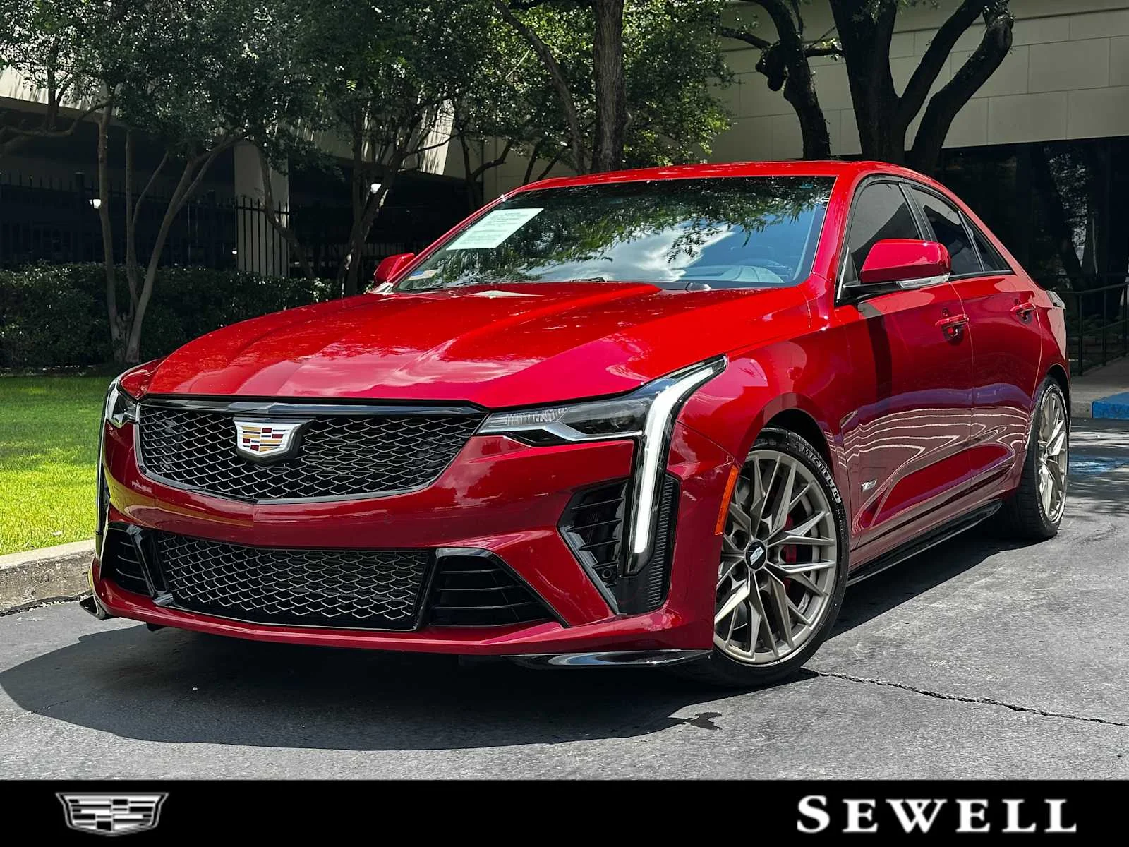 2023 Cadillac CT4 V-Series Blackwing's photo