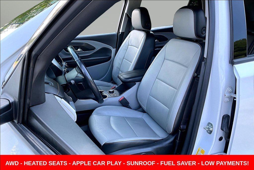 Used 2020 White GMC SLT image 24