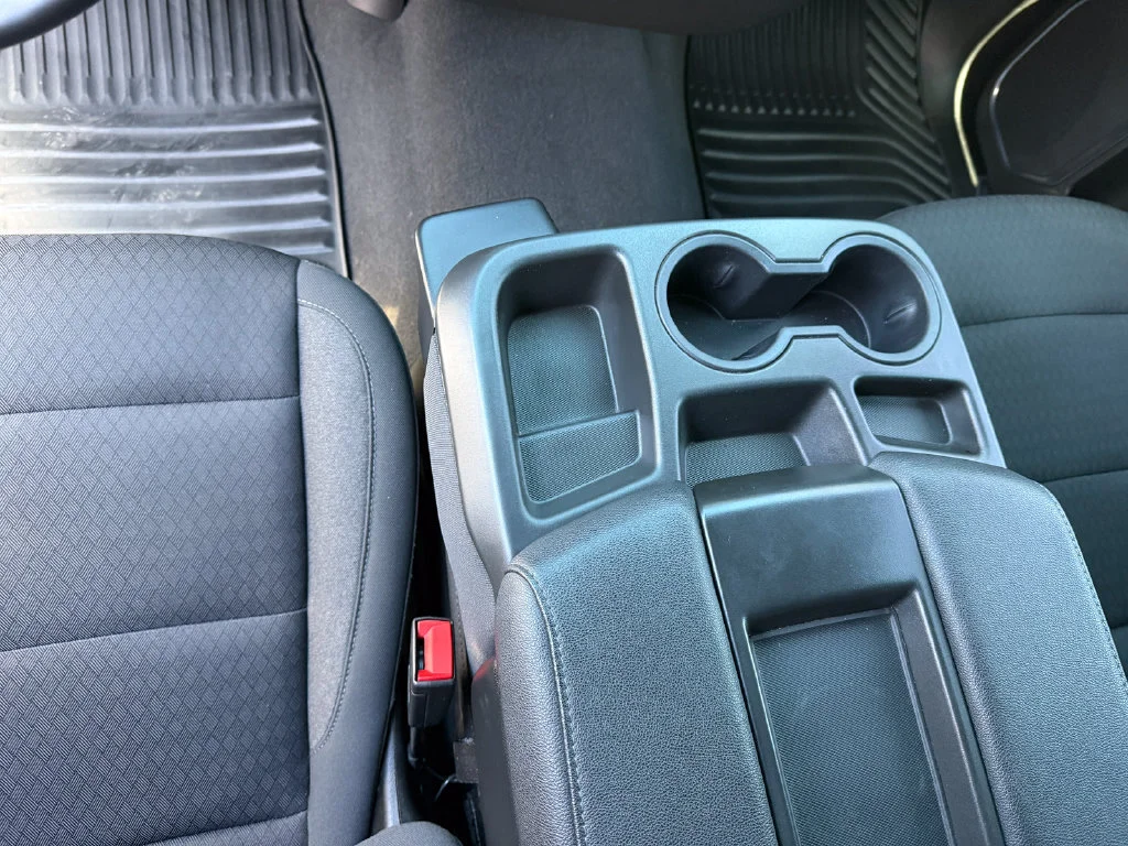 Used 2023 SUMMIT WHITE GMC Elevation image 26