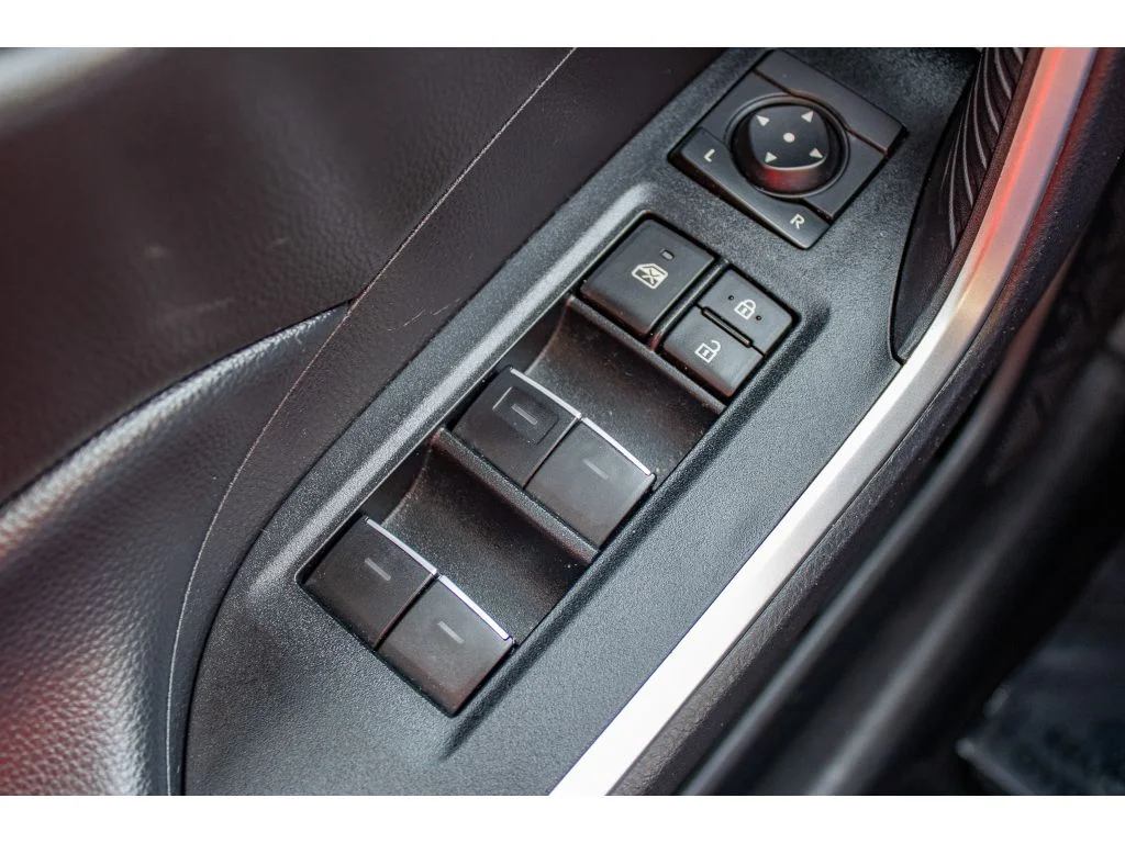 Used 2024 Magnetic Gray Metallic Toyota Hybrid XLE image 33