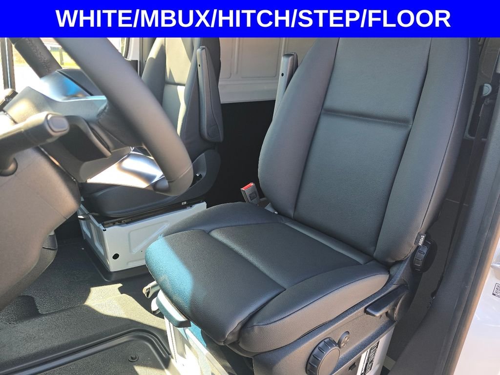 New 2026 Arctic White Mercedes-Benz Cargo 170 WB image 17