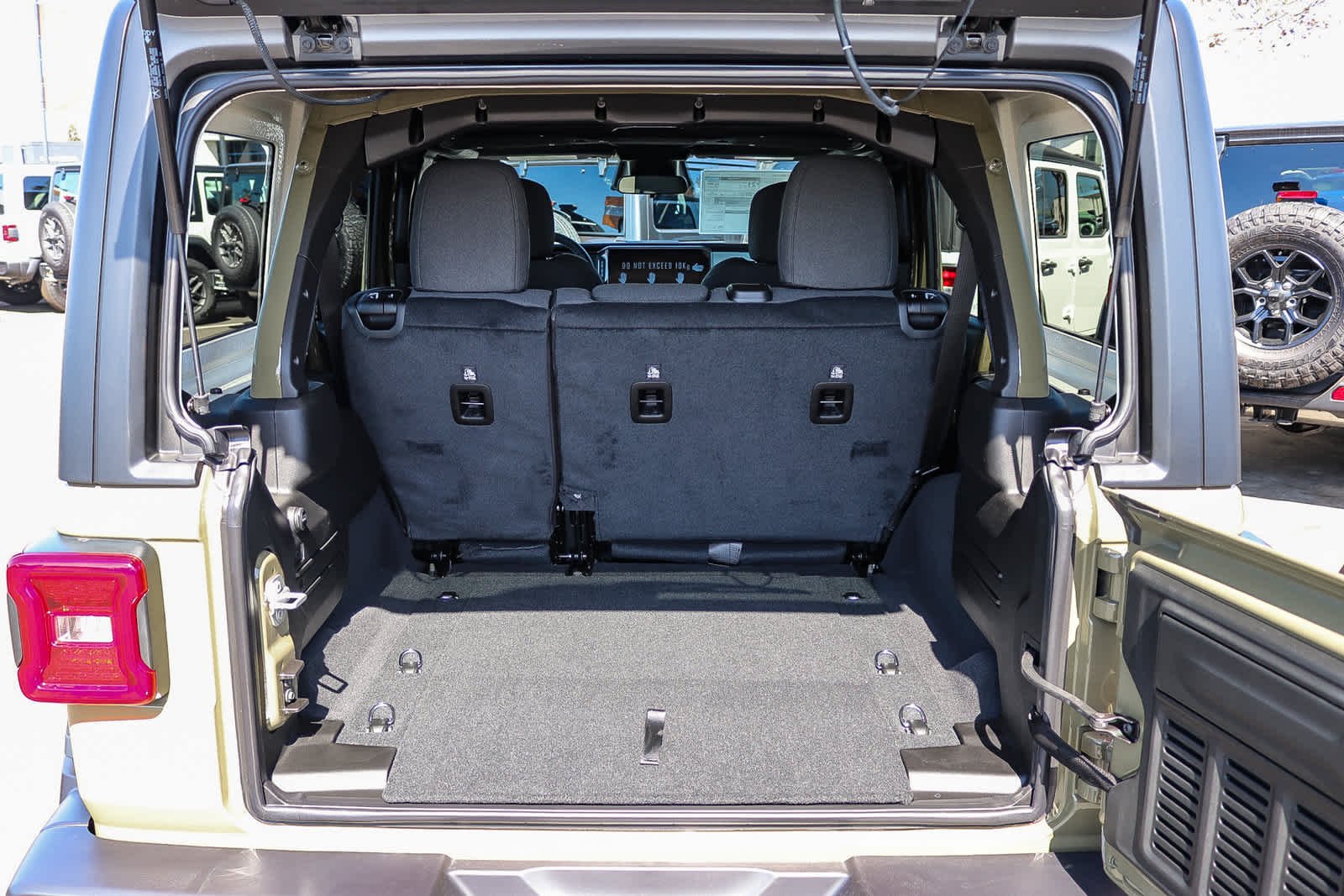 New 2027 41 Paint Jeep Sport S image 12