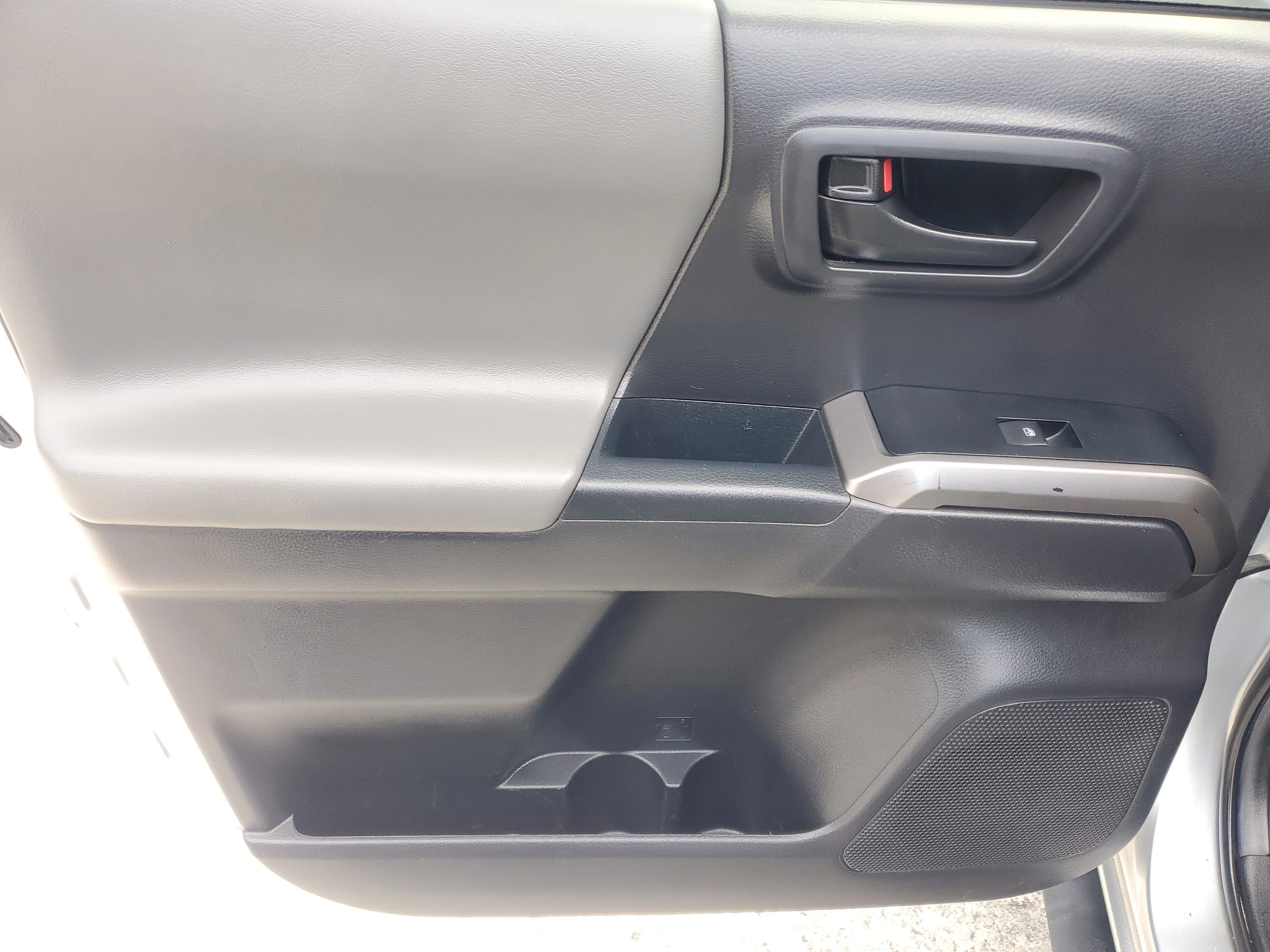 Used 2022 Celestial Silver Metallic Toyota SR5 image 12