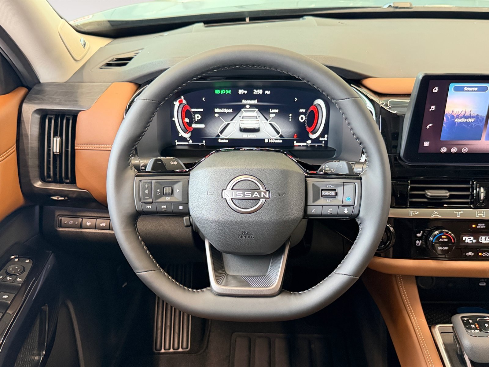New 2026 Everest White Pearl Tricoat Nissan Platinum image 2