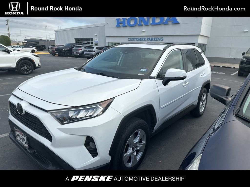 2020 Toyota RAV4 XLE