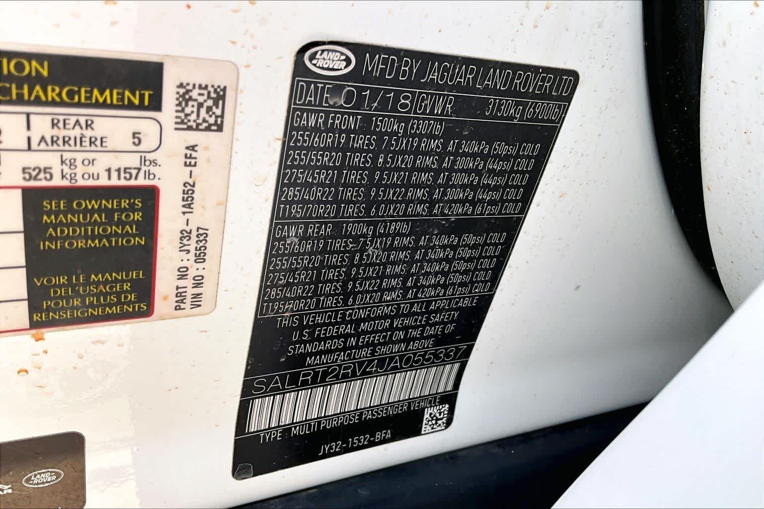 Used 2018 Fuji White Land Rover HSE Luxury image 36