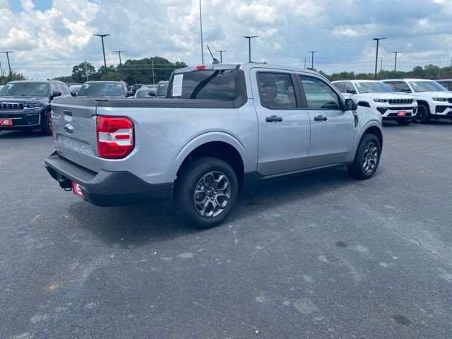 Used 2024 Iconic Silver Metallic Ford XLT image 8