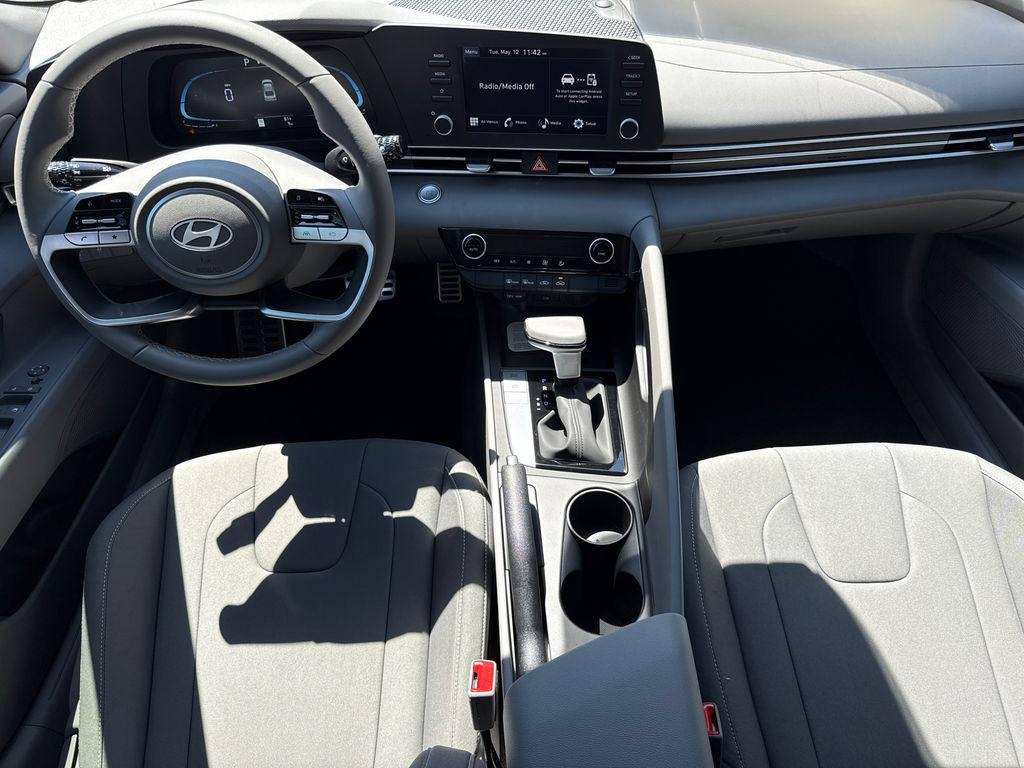 New 2026 Gray Hyundai SEL Sport image 10