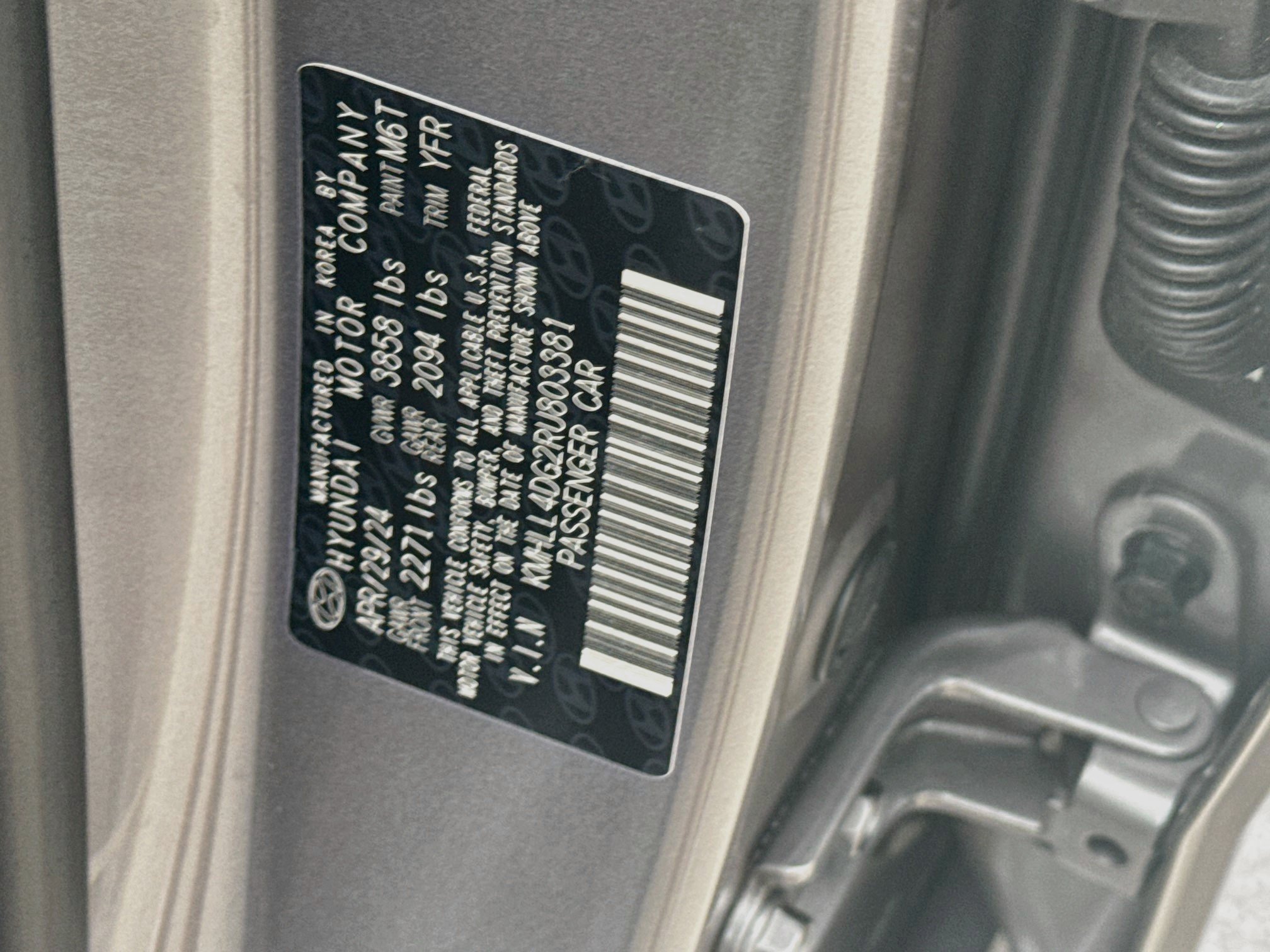 Used 2024 Fluid Metal Hyundai SE image 36