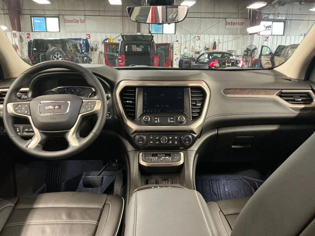 Used 2023 Red GMC Denali image 18