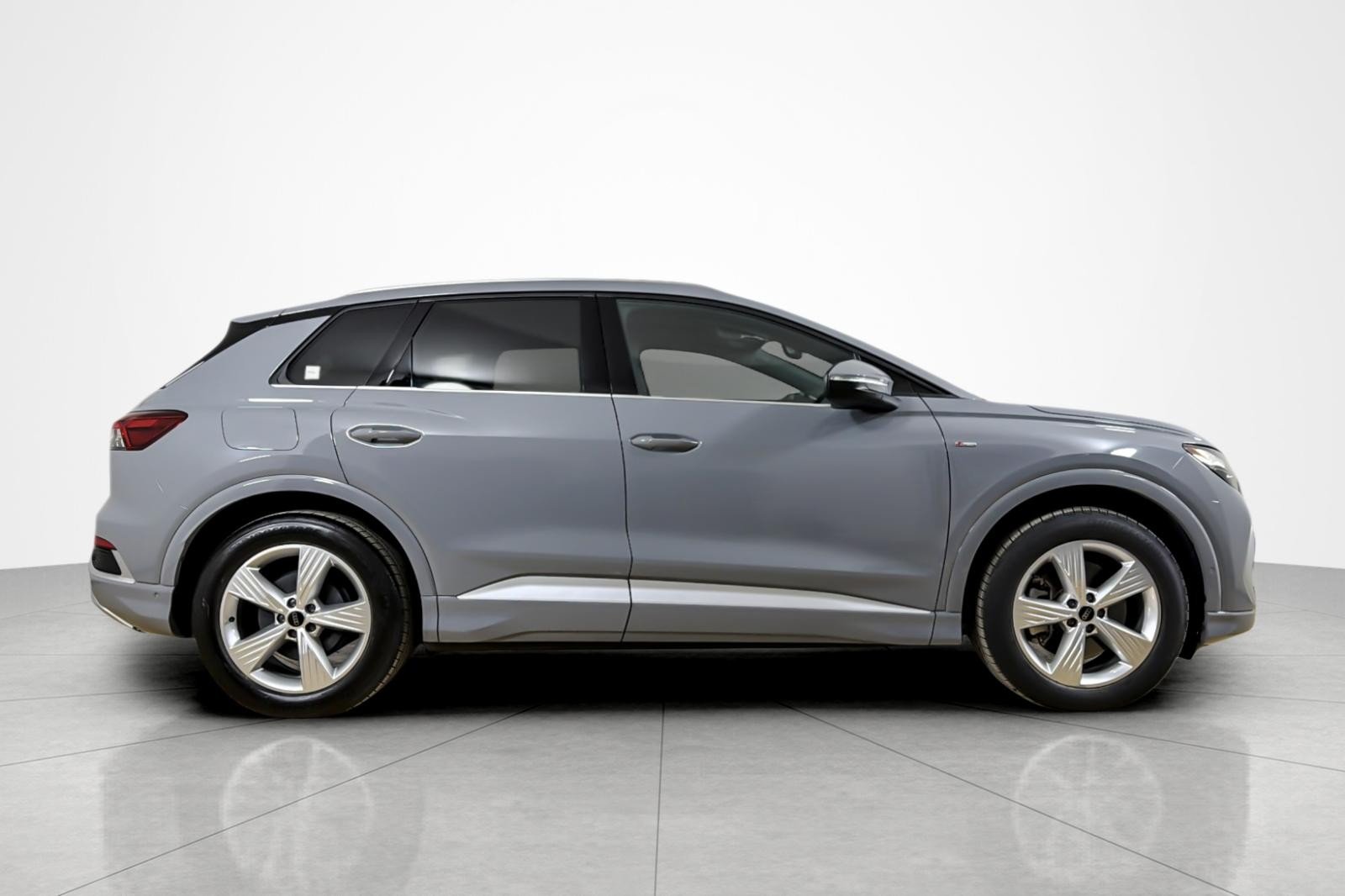 Used 2024 Pebble Gray Audi Premium Plus 55 quattro image 6