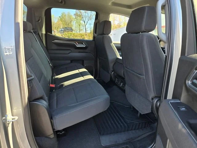 Used 2025 Gray Chevrolet LT image 19