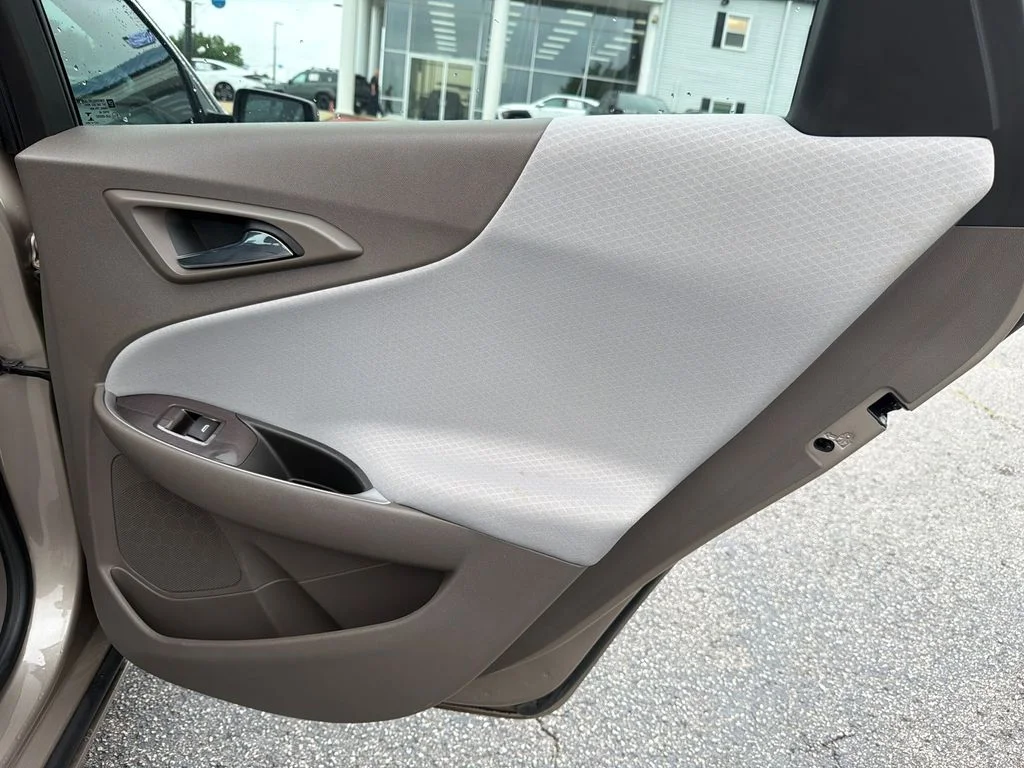 Used 2022 Gray Chevrolet LS image 16
