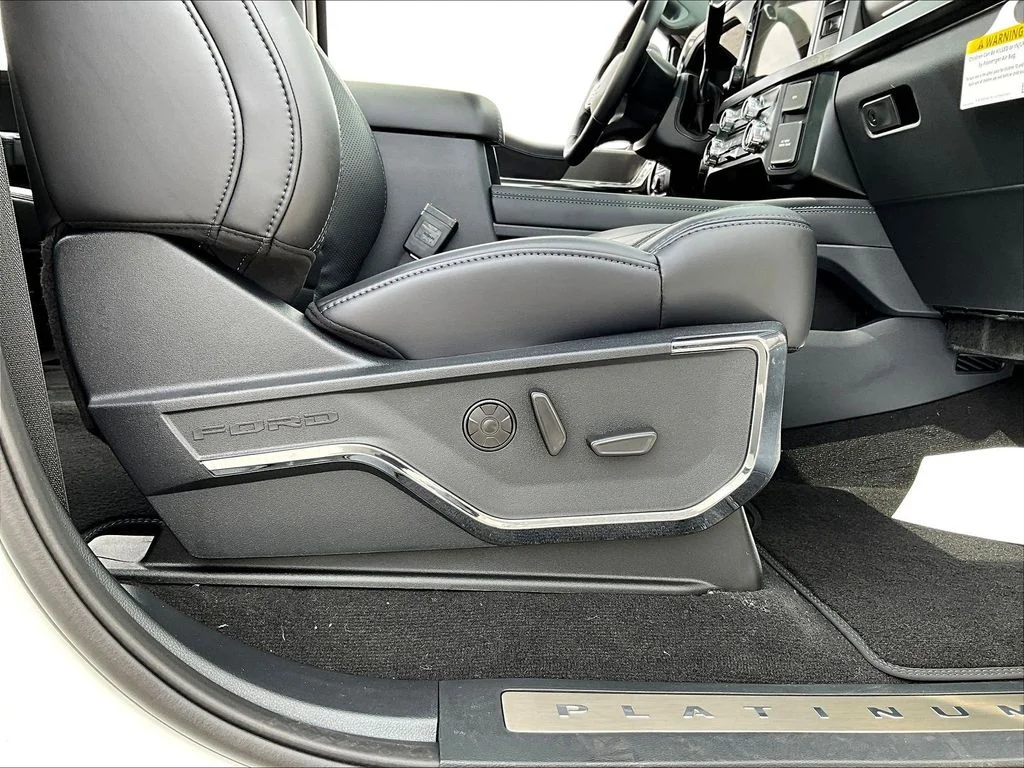 New 2026 Star White Metallic Tri-Coat Ford F-250® Platinum® image 12
