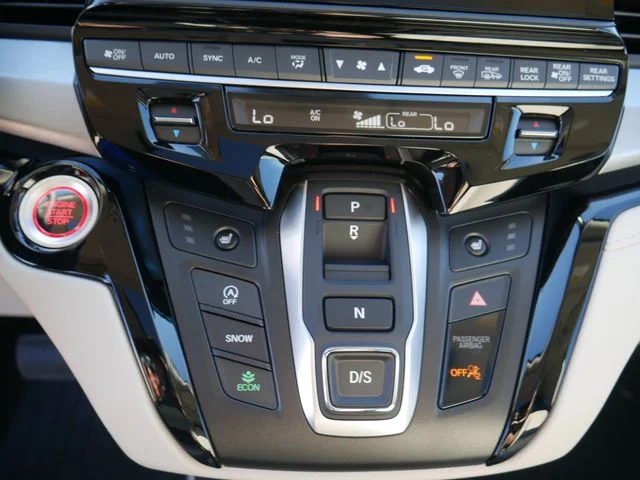 New 2026 Radiant Red Metallic II Honda Touring image 19