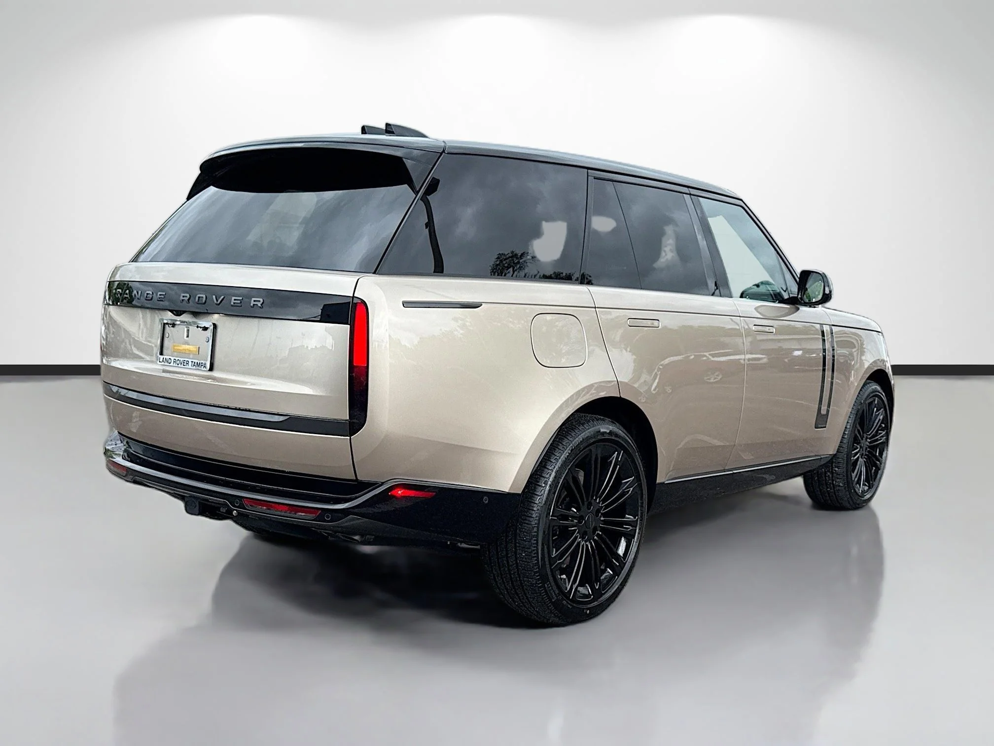 New 2026 Sunset Gold SV Bespoke Ultra Metallic Gloss Land Rover Autobiography image 5