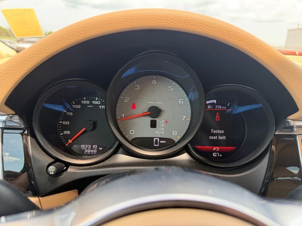 Used 2015 White Porsche S image 19