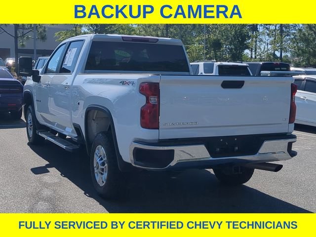 Used 2025 White Chevrolet LT image 9