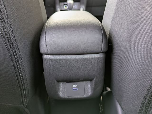 2025 Nissan Versa Sedan SV - Photo 24