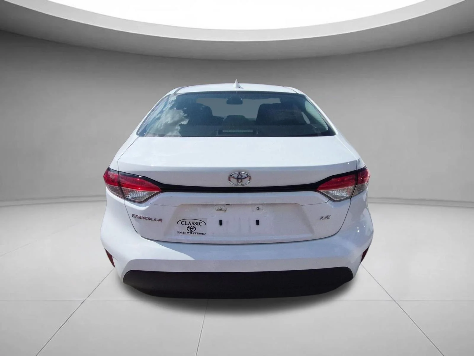 Used 2026 Ice Cap Toyota LE image 3
