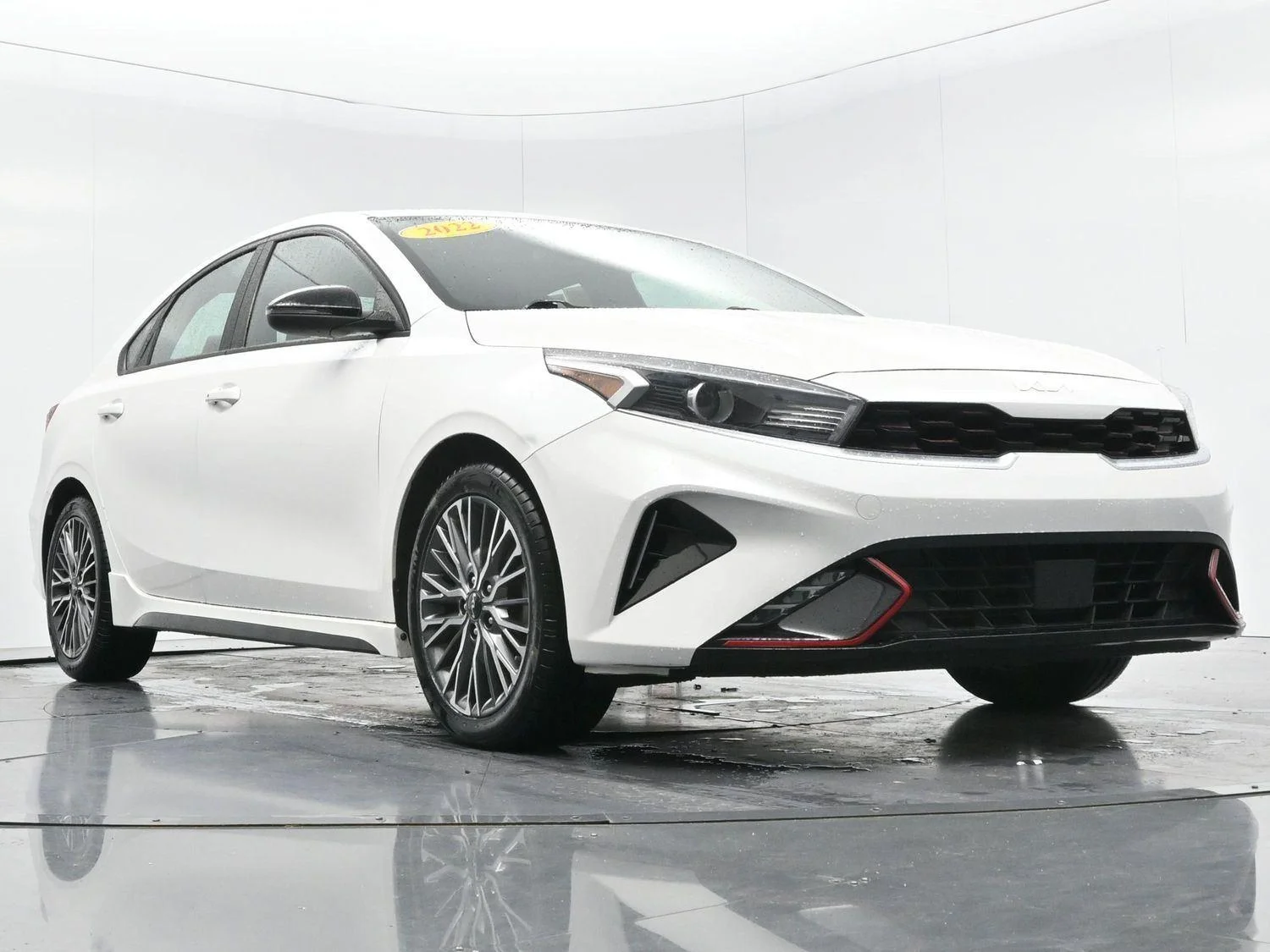 Used 2022 Snow White Pearl Kia GT-Line image 45