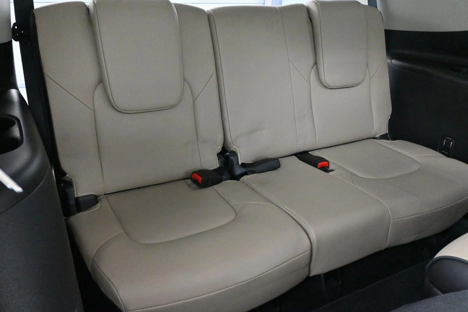 Used 2023 Moonstone White INFINITI PREMIUM SELECT image 43
