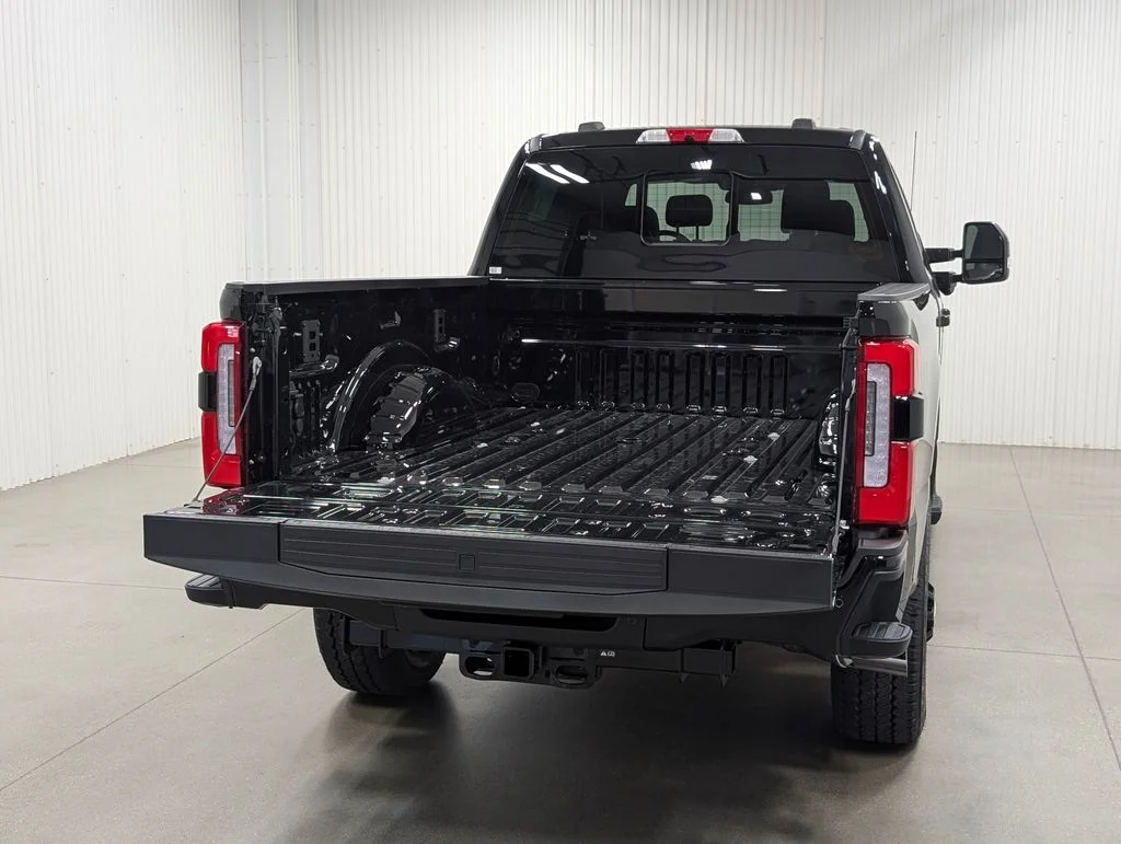 New 2026 Agate Black Metallic Ford F-250® Platinum® image 28