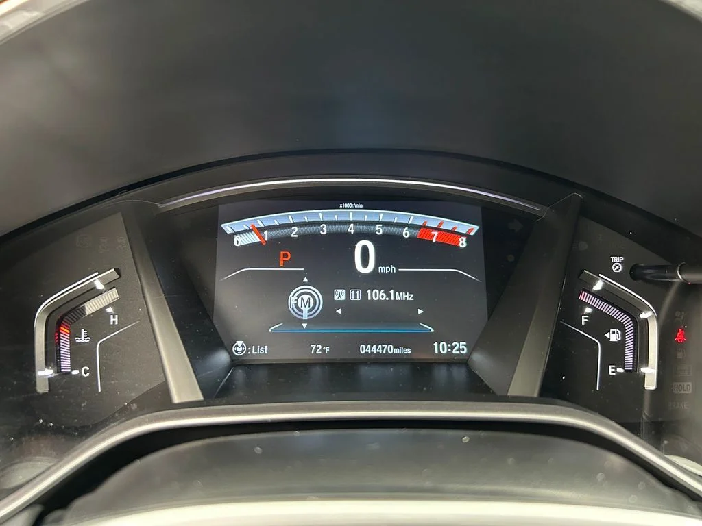 Used 2022 Sonic Gray Pearl Honda EX-L image 31