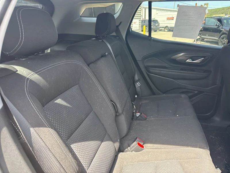 Used 2022 Black GMC SLE image 8