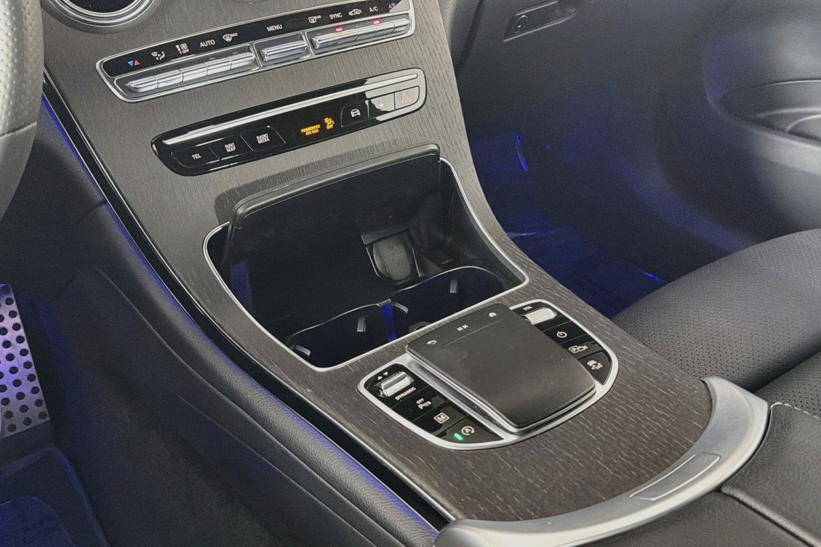 Used 2022 Graphite Grey Metallic Mercedes-Benz 300 image 5