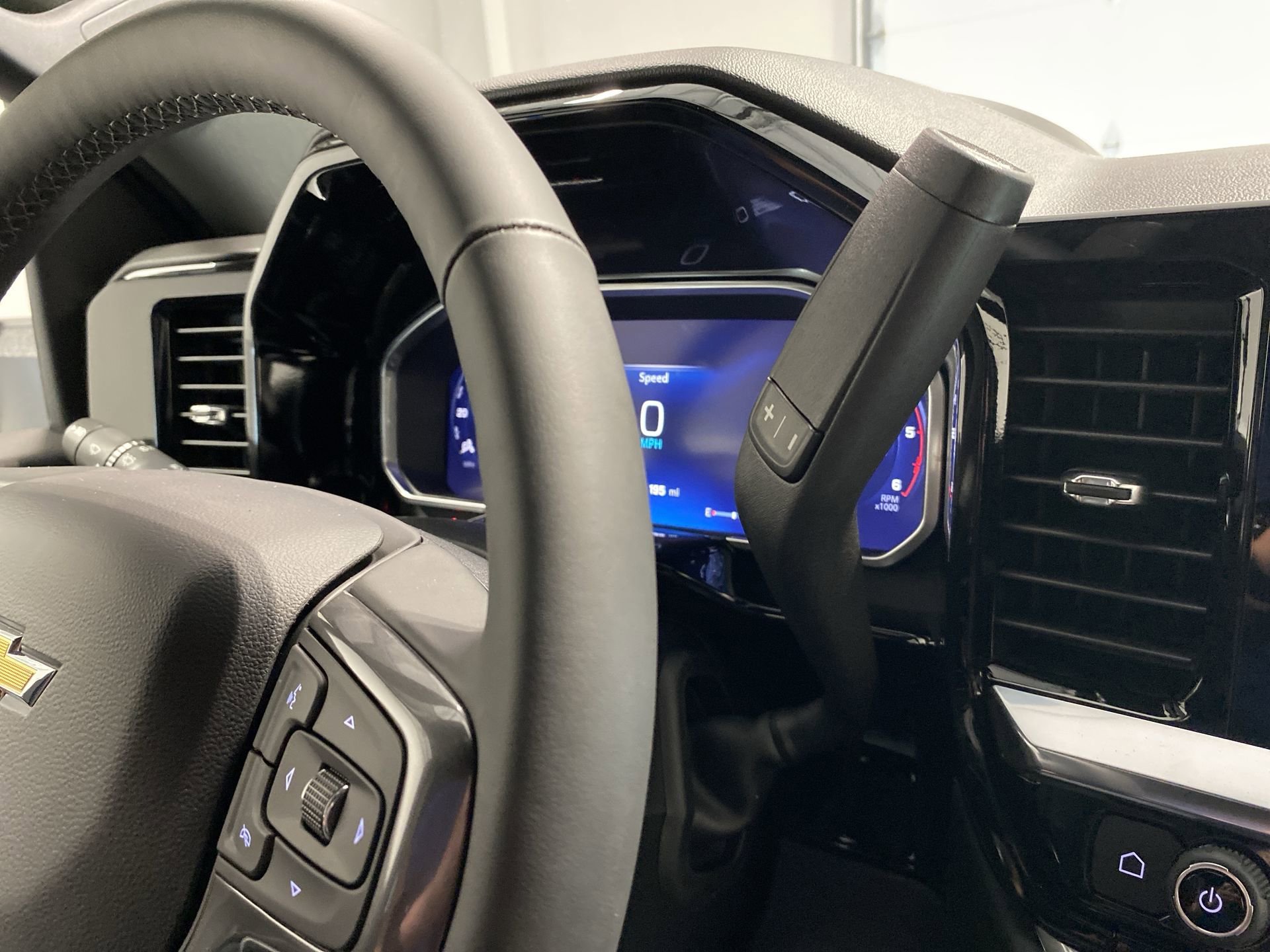 New 2026 Polar White Tricoat Chevrolet High Country image 16