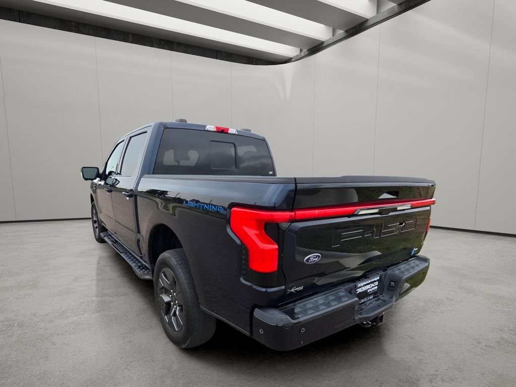 Used 2022 Antimatter Blue Metallic Ford LARIAT image 3
