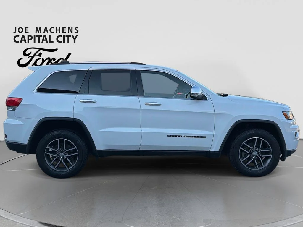 Used 2017 Bright White Clearcoat Jeep Limited image 3