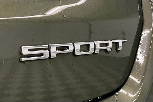 Used 2018 Olive Green Pearlcoat Jeep Sport image 9